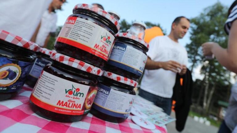 Naša zemlja ima najveće blago, a to su proizvodi koje su u skladu sa prirodom.